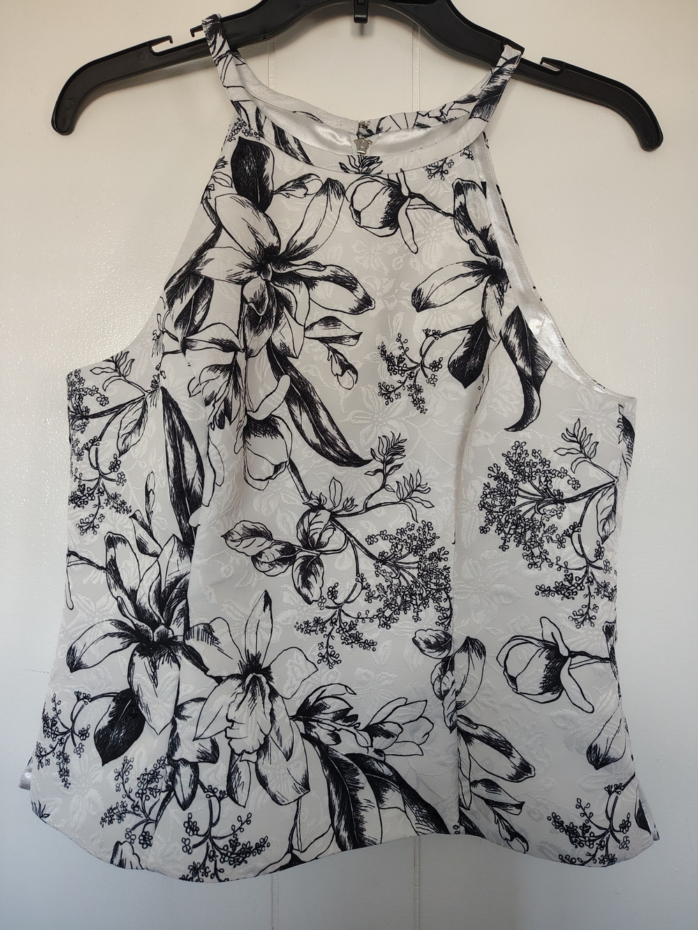 White House Black Market Floral Jacquard Halter Top Sleeveless Blouse